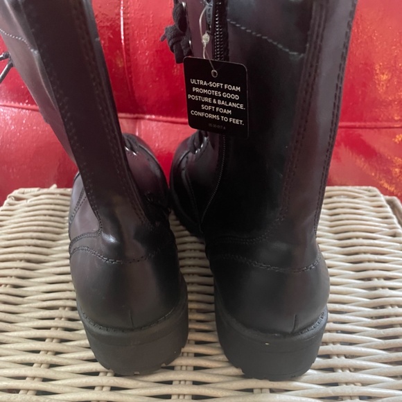 New with tag Arizona Jean Company Memory Foam Combat Boots Black - Picture 3 of 6